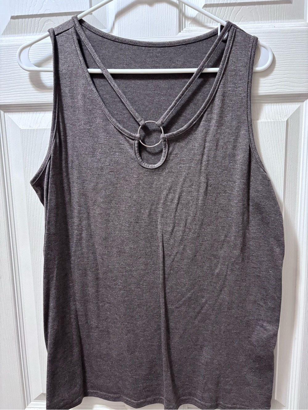 SHEIN Charcoal Ring-Detail Sleeveless Tank Top